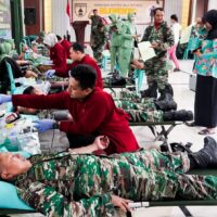 Hari Juang TNI Angkatan Darat, Kodim Bojonegoro Menggelar Bakti Sosial Donor Darah dan Pengobatan Massal