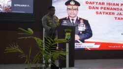 Kapolda Papua Barat Serahkan DIPA T.A. 2025 Kepada Satker dan Polres Jajaran