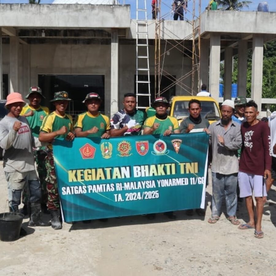 Satgas Pamtas Yonarmed 11 Kostrad Gelar Karya Bhakti Pengecoran Kubah Masjid Arafah di Desa Bambangan, Sebatik