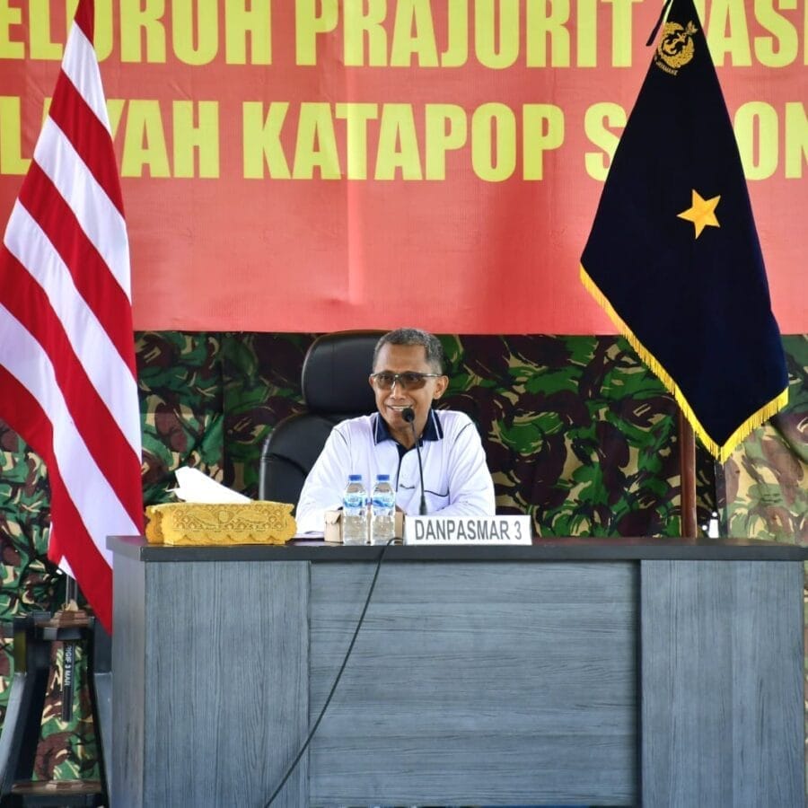 Wujud Kepedulian Pimpinan, Komandan Pasmar 3, Berikan Jam Komandan