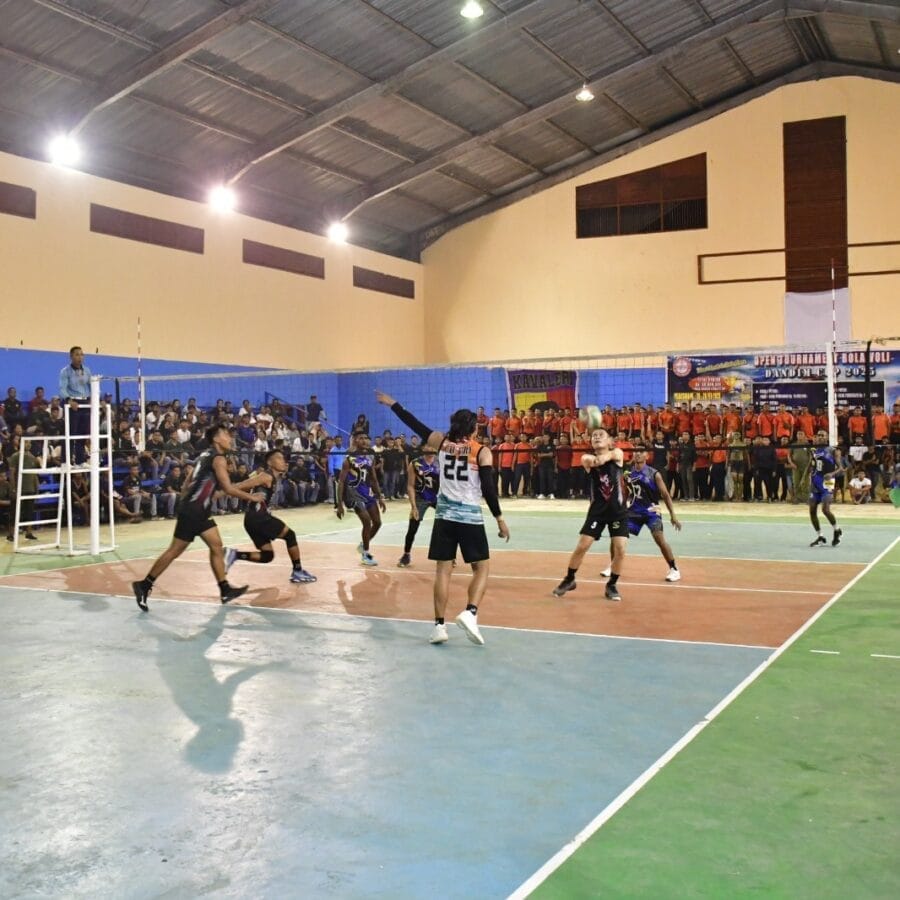 Semifinal Open Tournament Bola Voli, Dandim CUP 2025, Mempertemukan Empat Tim Putra
