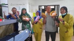 Peringati Hari Ginjal Sedunia, RSUD dr. R. Koesma Tuban, Beri Edukasi dan Tali Asih untuk Pasien Hemodialisa