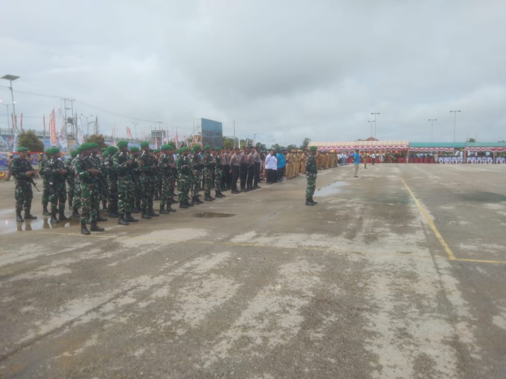 Wadan Lantamal XIV Sorong Hadiri Upacara HUT ke-16 Maybrat: Sinergi TNI dan Pemerintah Wujudkan Daerah Aman, Mandiri, dan Sejahtera