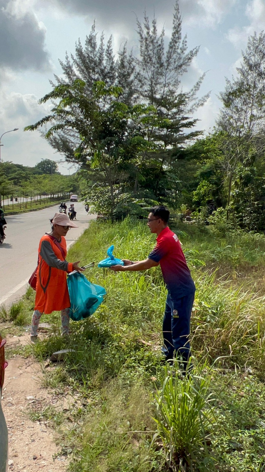 Jum’at Berkah, Pangkalan Bakamla Batam Berikan Tali Asih Untuk Panti Asuhan