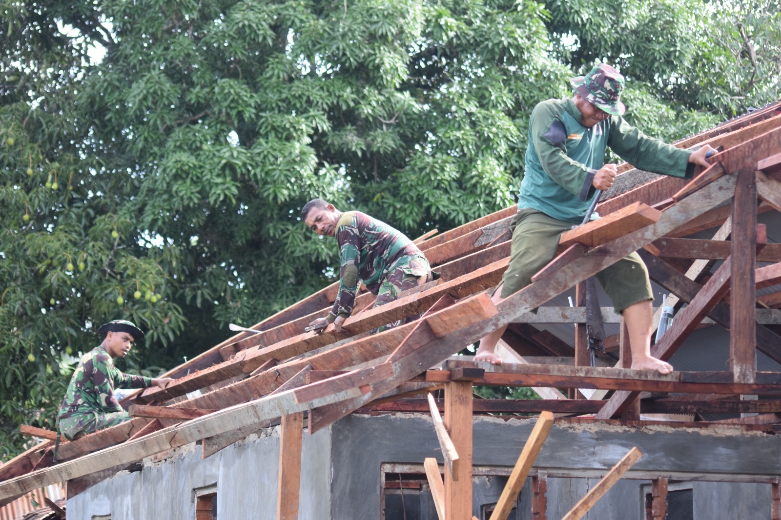 TMMD Ke-124 Kodim 1802/Sorong Semakin Terasa di Kampung Yeflio