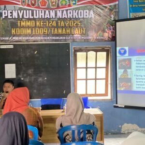 Satgas TMMD Kodim 1009/Tanah Laut dan BNNK Sosialisasi Bahaya Narkoba
