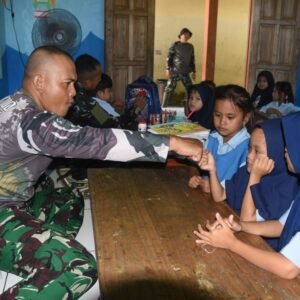 Pagi Ceria TK Permata Bunda Sambut Satgas TMMD Kodim 1002