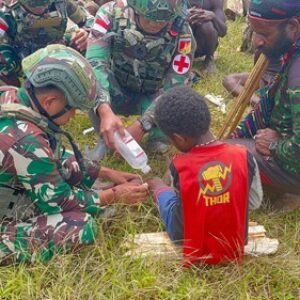 Sehat dan Ceria, Satgas Yonif 715/Mtl Melayani Masyarakat Dengan Hati Sehat dan Ceria, Satgas Yonif 715/Mtl Melayani Masyarakat Dengan Hati