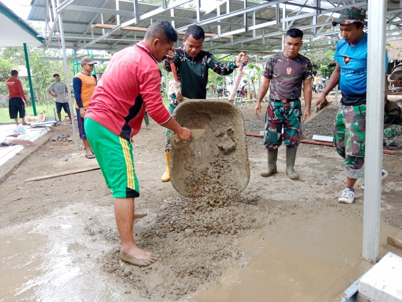 Kejar Target TMMD, Satgas Kodim 1002 HST Cor Teras Langgar Darussalam