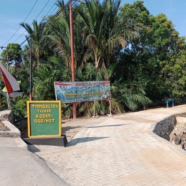 TMMD Ke-124 HST Rampungkan Jalan 1030 Meter di Pengambau Hilir