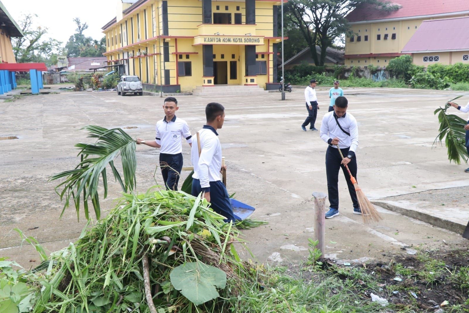 Lantamal XIV Gelar Karya Bakti, GOR Pancasila Bersih Sambut Iduladha