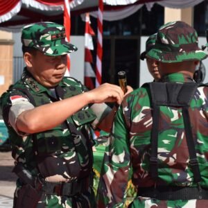 Berakhir Dengan Sukses, Dandim 1710/Mimika Bersama Pangdam XVII/Cenderawasih Menutup Kegiatan TMMD Reg Ke-124 Berakhir Dengan Sukses, Dandim 1710/Mimika Bersama Pangdam XVII/Cenderawasih Menutup Kegiatan TMMD Reg Ke-124