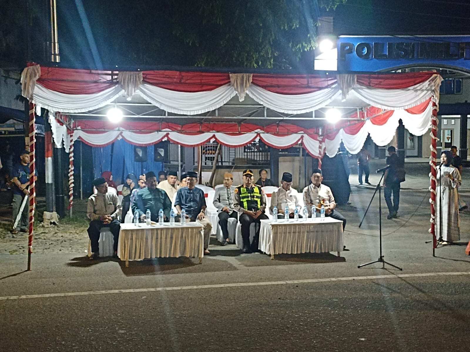 Danlantamal XIV Dampingi Wagub PBD Melepas Pawai Takbir Idul adha 1446/H di Kota Sorong, Jalin Sinergi TNI dan Masyarakat