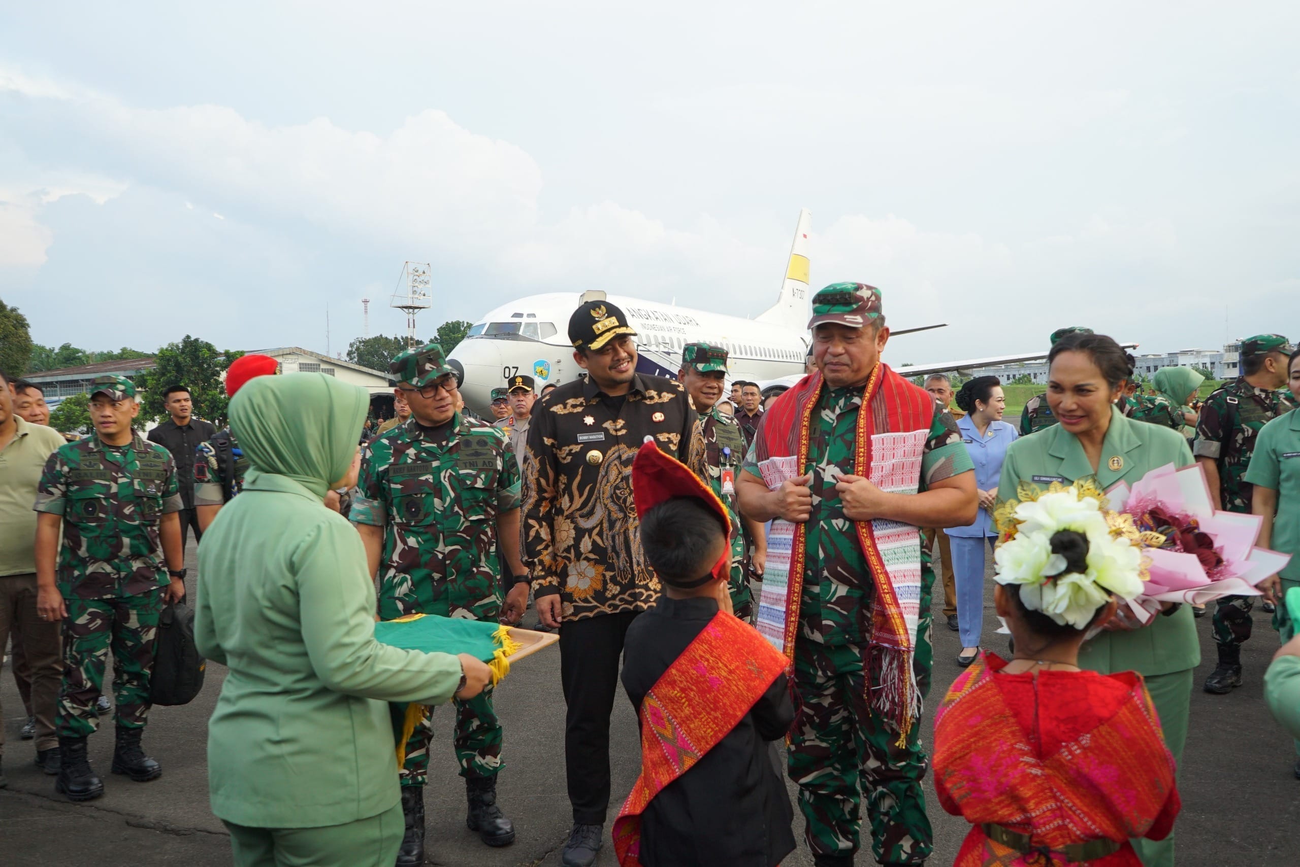 Kasdam I/Bukit Barisan Sambut Kedatangan KASAD Jenderal TNI Maruli Simanjuntak di Medan Kasdam I/Bukit Barisan Sambut Kedatangan KASAD Jenderal TNI Maruli Simanjuntak di Medan