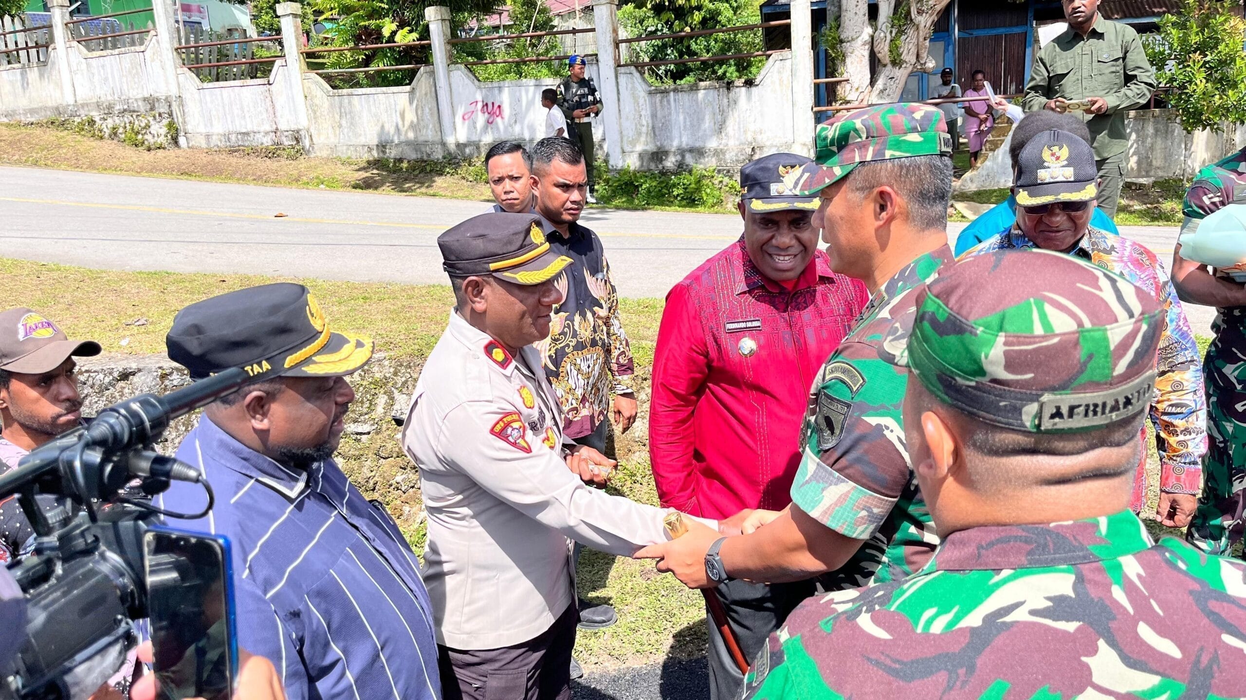 Kapolres Maybrat Hadiri Kunjungan Kerja Pangdam XVIII/Kasuari di Kabupaten Maybrat