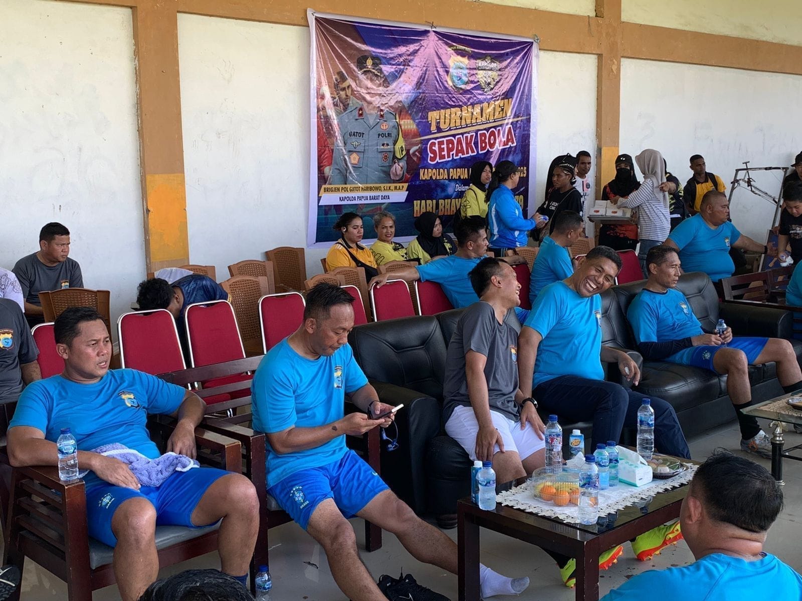 Kapolda Resmi Buka Turnamen Sepak Bola Kapolda Cup I 2025: Sejarah Baru di Papua Barat Daya