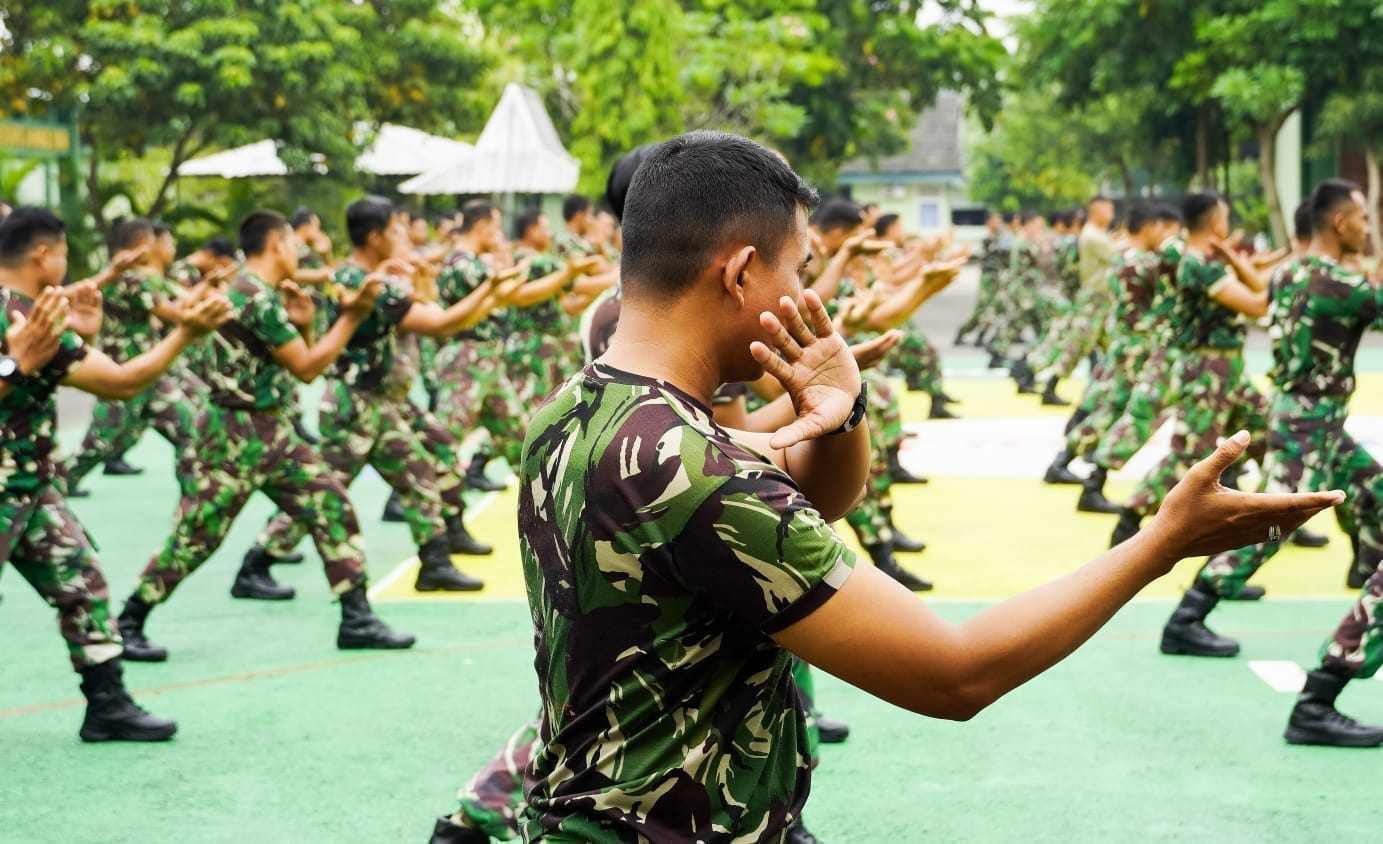 Prajurit Kodim Bojonegoro Gelar Latihan Pencak Silat Militer Prajurit Kodim Bojonegoro Gelar Latihan Pencak Silat Militer