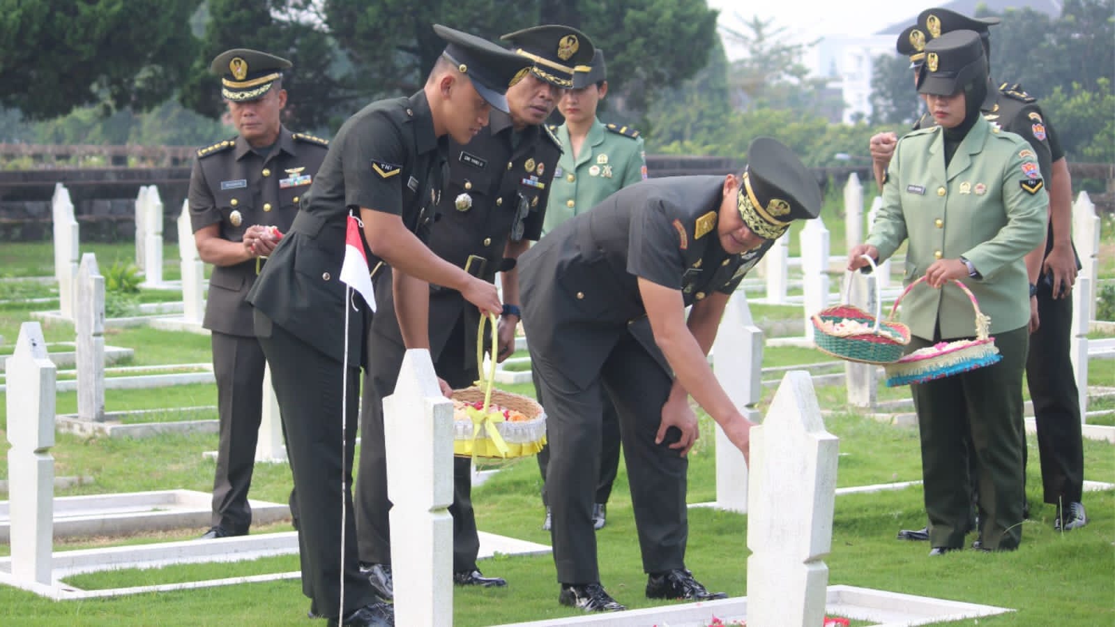 Dispsiad Gelar Ziarah. Dan Tabur Bunga Rangkaian HUT ke - 75