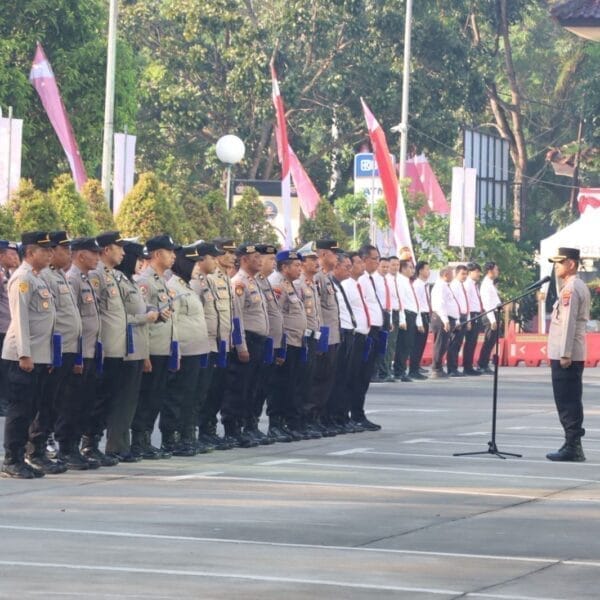 Wakapolresta Tangerang Pimpin Apel Pagi, Tekankan Personel Jadi Teladan Masyarakat