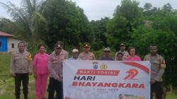 Kepedulian Tanpa Batas: Polsek Aitinyo Salurkan Bansos di Momen HUT Bhayangkara ke-79