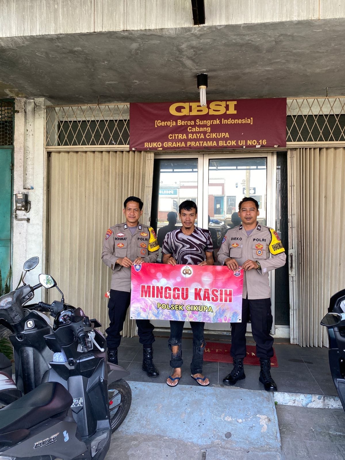 Pengamanan Kegiatan Ibadah Minggu Kasih Berlangsung Kondusif di Wilayah Hukum Polsek Cikupa