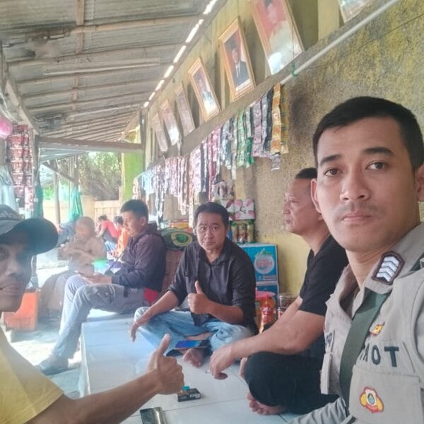 Warung Bhabin dan Sosialisasi 110, Bripka Ristyanto Pererat Kedekatan Polri dengan Warga Cibadak