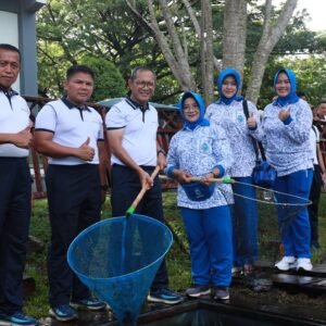 Lantamal XIV Wujudkan Kemandirian Pangan Melalui Panen Raya Lele