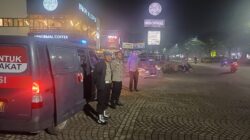 AIPDA Endang Pimpin Personil Sisir Bunderan Citra Raya