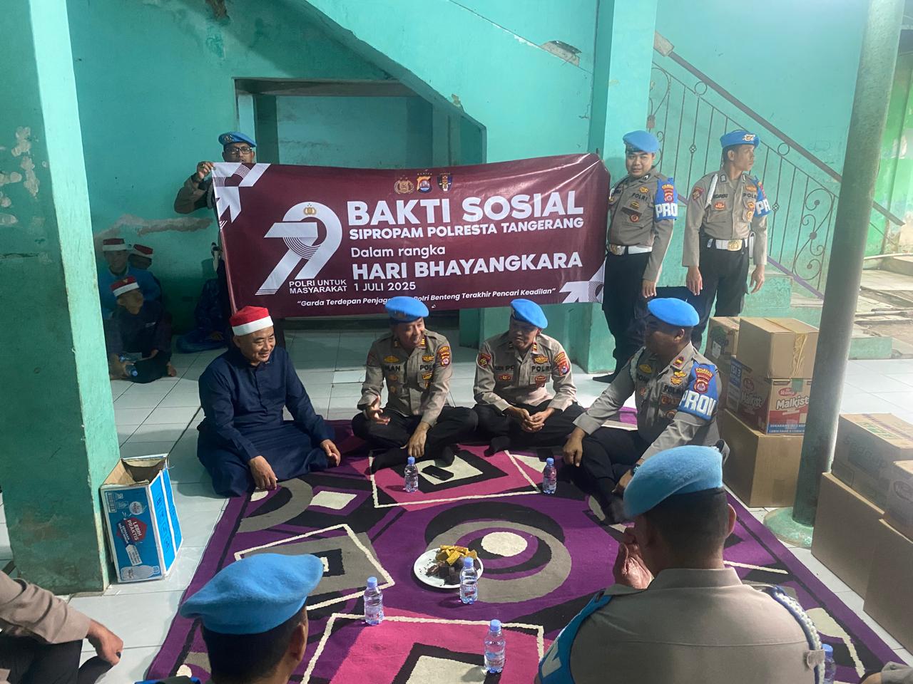 Sipropam Polresta Tangerang Gelar Bakti Sosial di LKSA Sirojul Athfal dalam Rangka HUT Bhayangkara ke-79