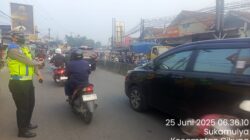 Polsek Cikupa Laksanakan Protap Pagi, Wujudkan Kamseltibcar Lantas di Depan PT. Cingluh