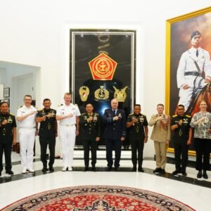 Panglima TNI Dan Panglima Angkatan Bersenjata Belanda Bahas Peningkatan Kerja Sama Militer Panglima TNI Dan Panglima Angkatan Bersenjata Belanda Bahas Peningkatan Kerja Sama Militer