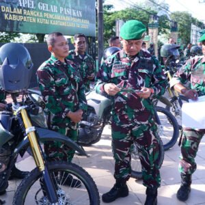 Pastikan Kendaraan Dinas Layak Pakai, Kepala Staf Kodim Lakukan Pengecekan Secara Fisik Pastikan Kendaraan Dinas Layak Pakai, Kepala Staf Kodim Lakukan Pengecekan Secara Fisik
