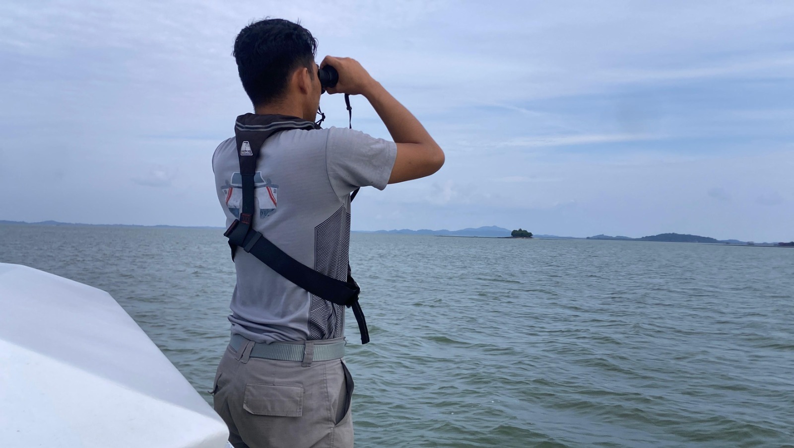 Bakamla RI Cari Dua Korban Kapal Terbalik di Perairan Batam