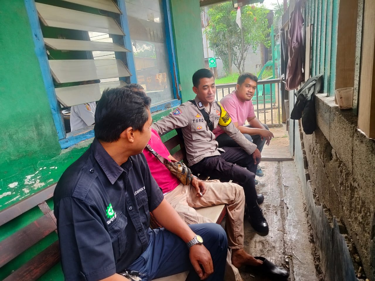 Polsek Cikupa Sambangi Warga untuk Meningkatkan Keamanan dan Kedekatan