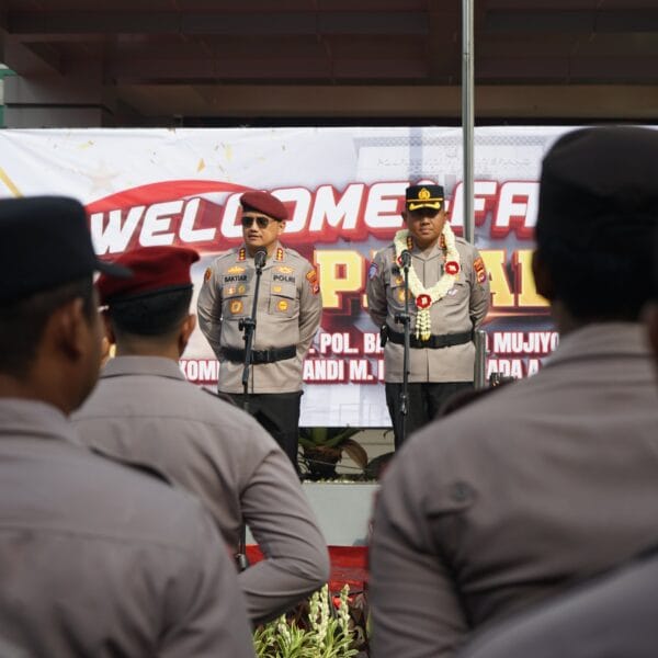 Farewell Parade dilanjutkan tradisi Pedang Pora Sambut dan Antar Pimpinan Polresta Tangerang