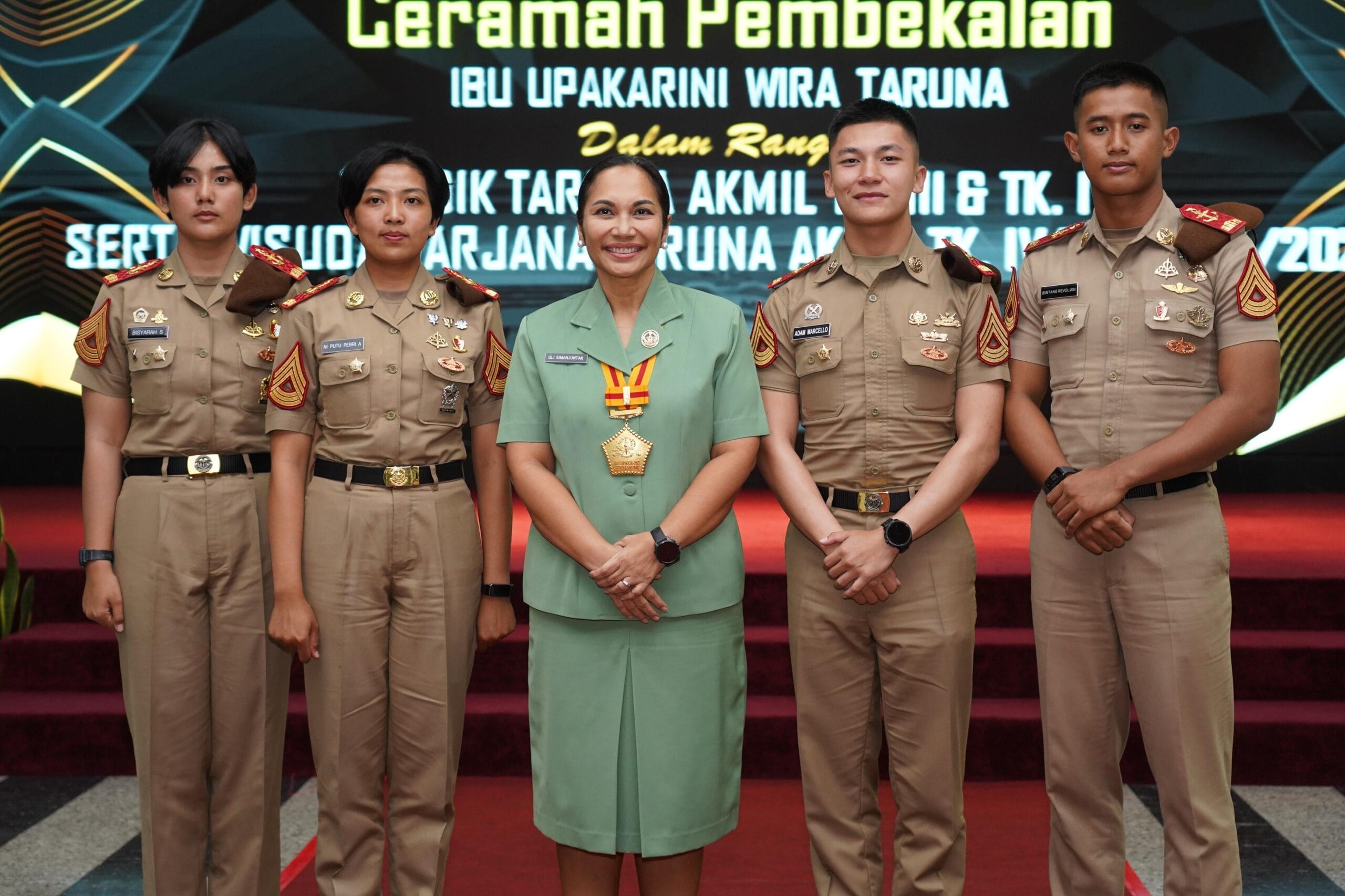 Ibu Upakarini Wira Taruna Berikan Ceramah Pembekalan kepada Taruna Akmil Tingkat III dan IV Ibu Upakarini Wira Taruna Berikan Ceramah Pembekalan kepada Taruna Akmil Tingkat III dan IV