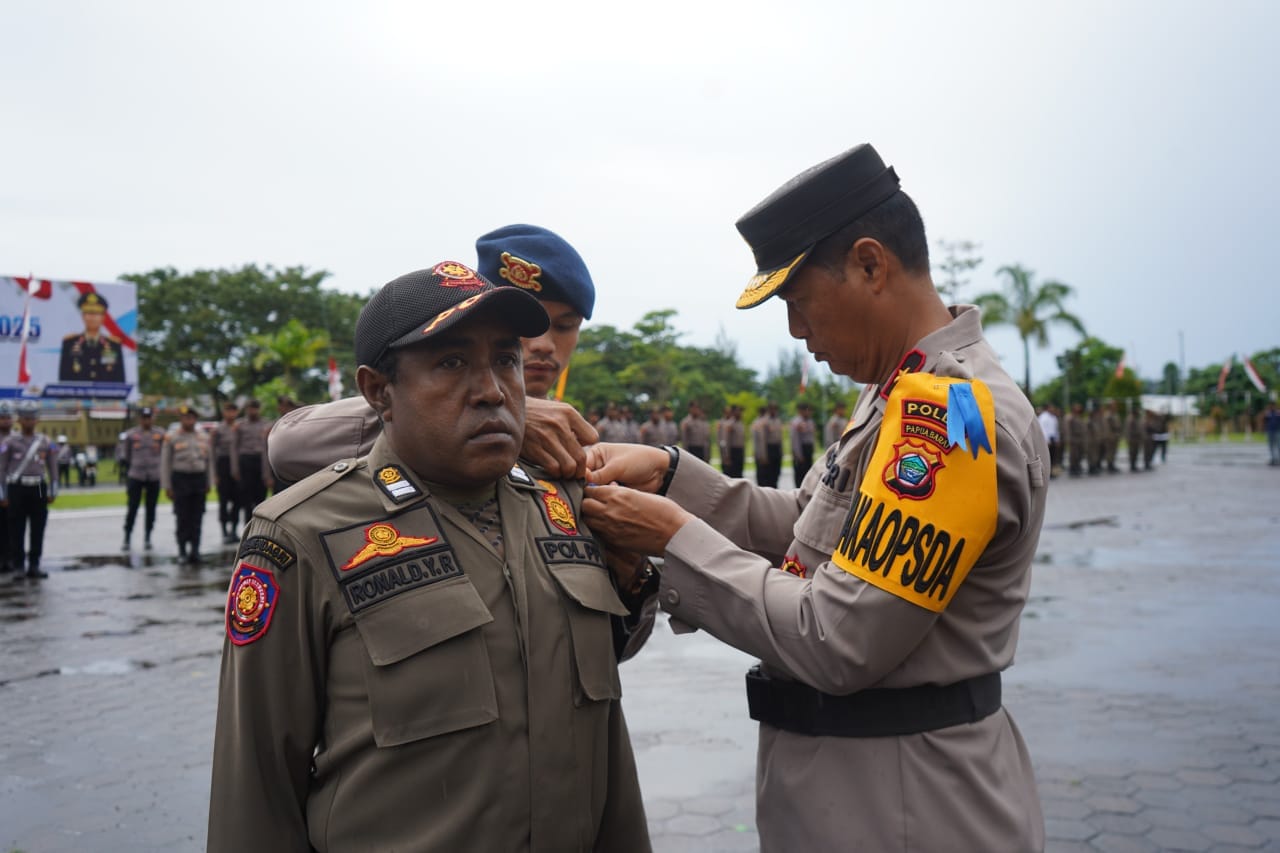 Polda Papua Barat Laksanakan Apel Gelar Pasukan, Operasi Patuh Mansinam 2025 Dimulai