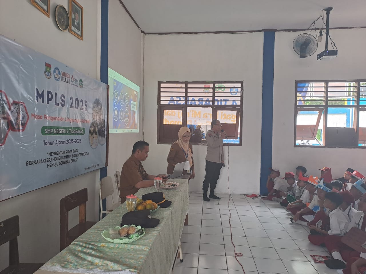 Kanit Binmas Polsek Tigaraksa Ipda Budi Wahono Hadiri Kegiatan MPLS di SMPN 4 Tigaraksa