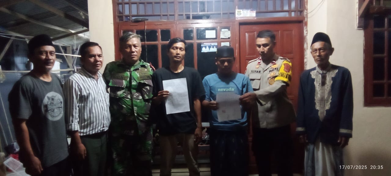 Bhabinkamtibmas Kelurahan Sukamulya Fasilitasi Problem Solving Warga yang Berselisih