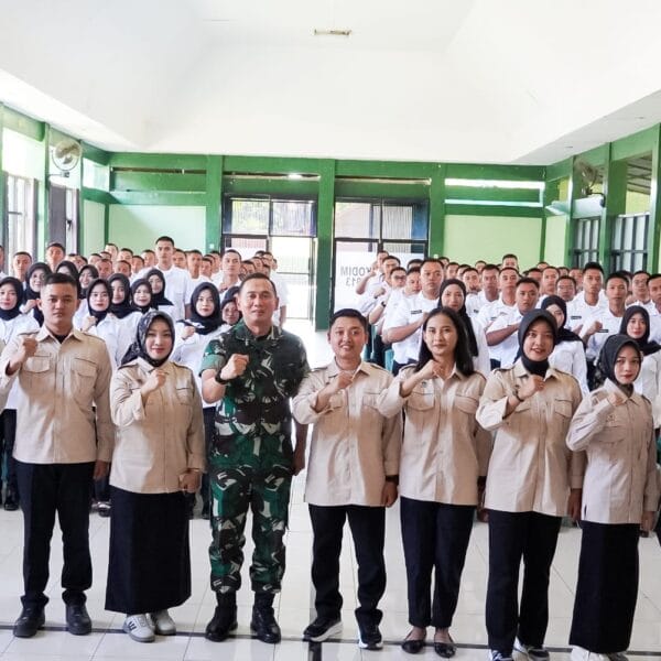 Dandim Bojonegoro Motivasi Ratusan Sarjana Lulusan SPPI