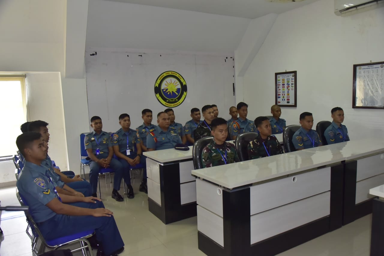 Disinfolahta Koarmada III Gelar Latihan Operator Sistem Komunikasi Digital Network Centric Warfare