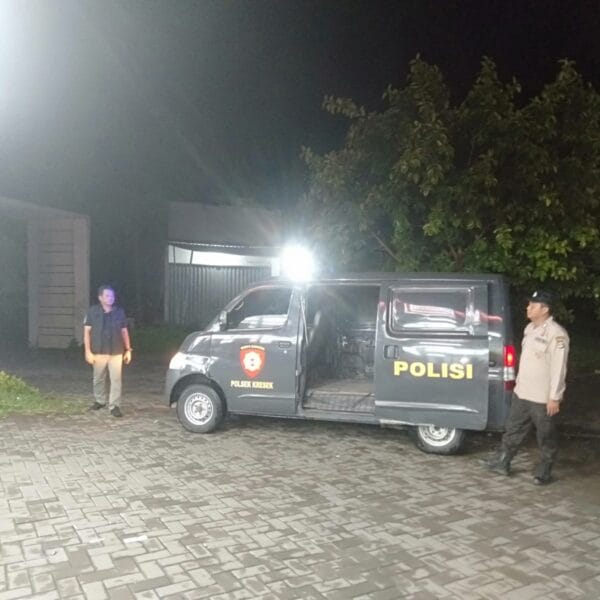 Antisipasi Kejahatan Jalanan, Kanit Reskrim Polsek Kresek Pimpin Patroli Malam di Gunung Kaler