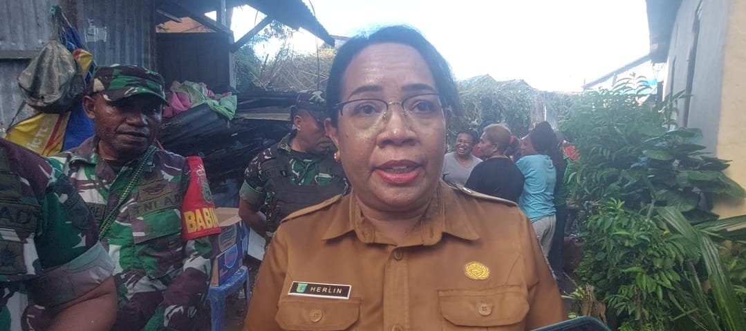 BPBD Kota Sorong dan Kodim 1802 Tanggap Darurat Longsor, Tiga Rumah Tertimbun BPBD Kota Sorong dan Kodim 1802 Tanggap Darurat Longsor, Tiga Rumah Tertimbun