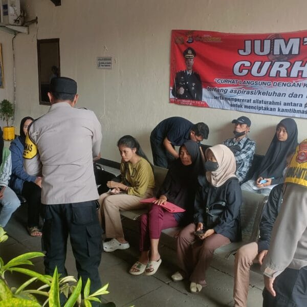 Polsek Cikupa Gelar Curhat Warga di Sukamulya, Bahas Kamtibmas dan Perkuat Silaturahmi