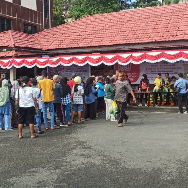 Polresta Sorong Gelar Gerakan Pangan Murah Sambut HUT RI ke-80