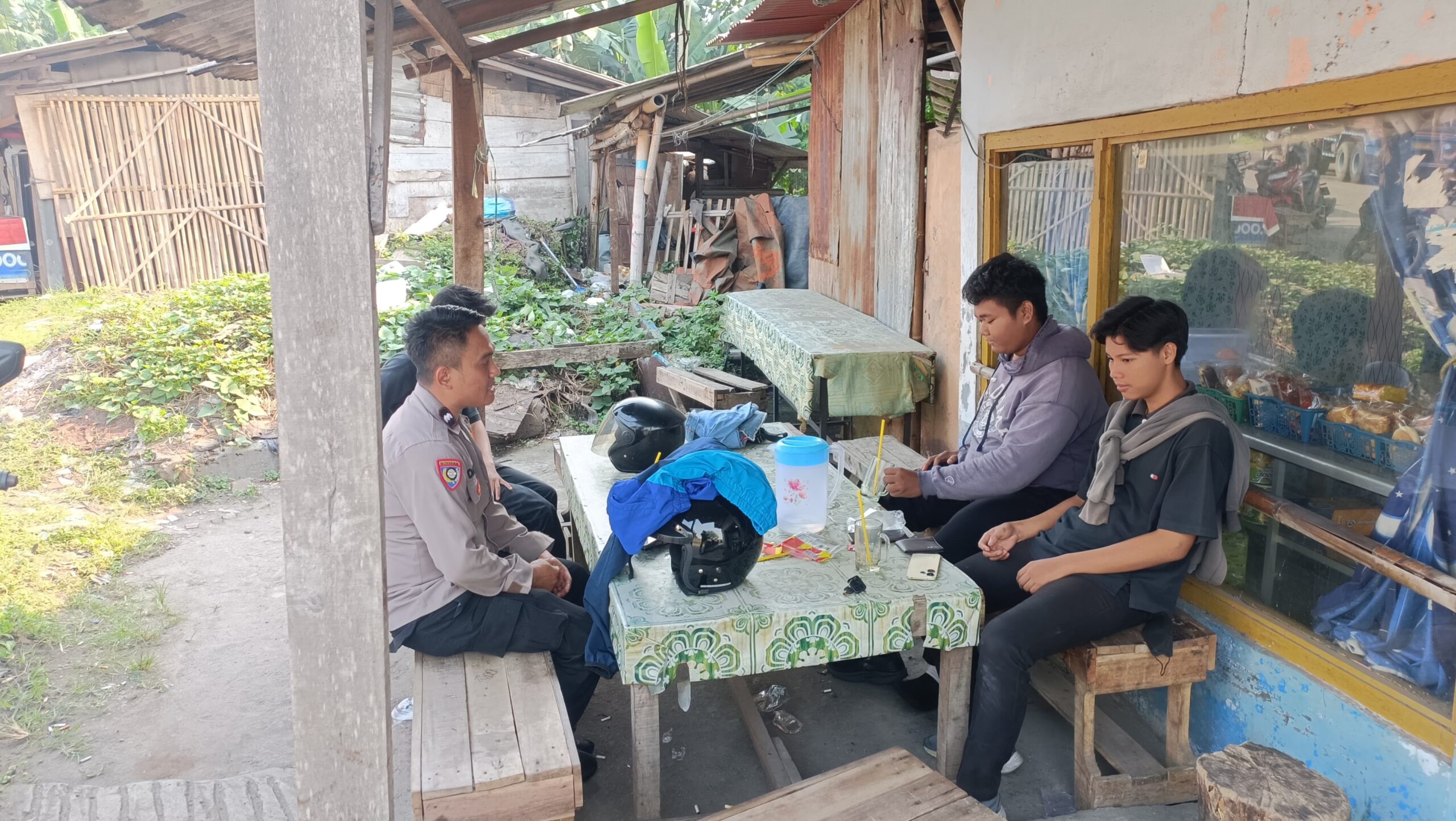 Bhabinkamtibmas Cikupa Serap Aspirasi Warga Sukanagara