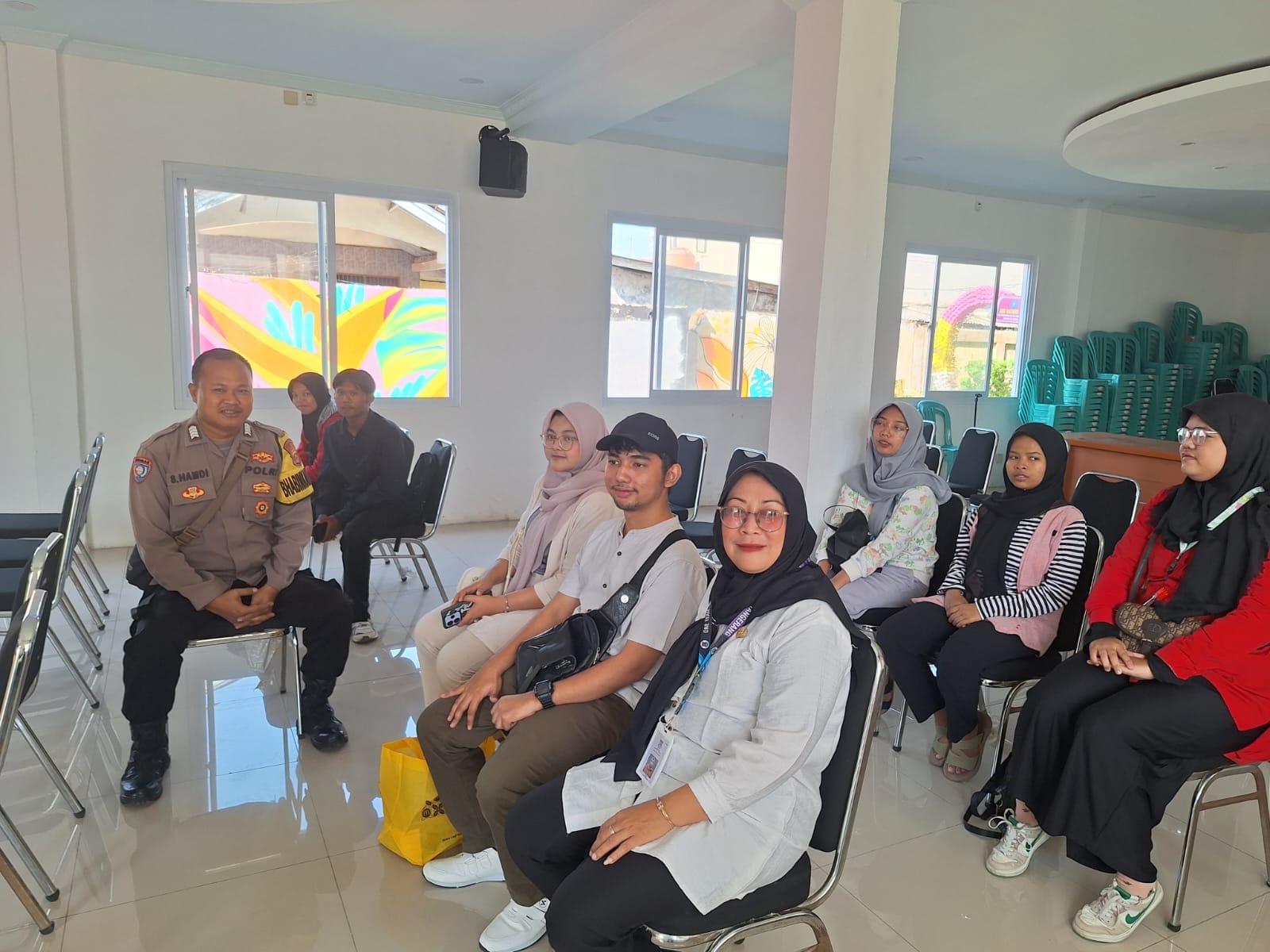 Bhabinkamtibmas Cikupa Dorong Warga Disabilitas Lebih Produktif Lewat Program Kapolda Poliran Bhabinkamtibmas Cikupa Dorong Warga Disabilitas Lebih Produktif Lewat Program Kapolda Poliran