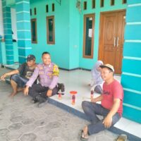 Perkuat Kemitraan, Bhabinkamtibmas Polsek Cibeber Rutin Sambangi Warga