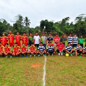 Semarak Kemerdekaan, Babinsa Sungai Payang Hadiri Pembukaan Turnamen Sepak Bola