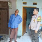 Perkuat Kemitraan, Bhabinkamtibmas Polsek Cibeber Sambangi Warga